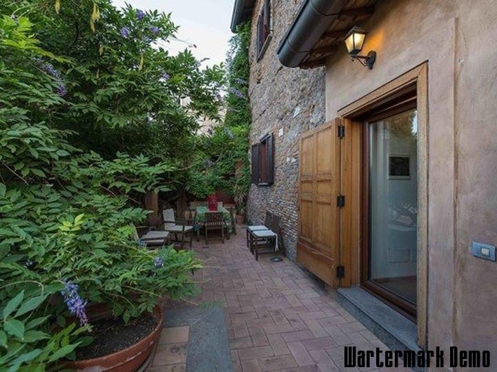 2 bed house - Image# 1