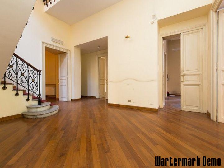 4 bed town house - Image# 2