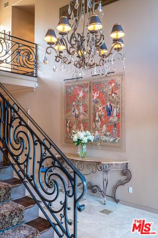 MODERN CHIC 123 - Image# 11