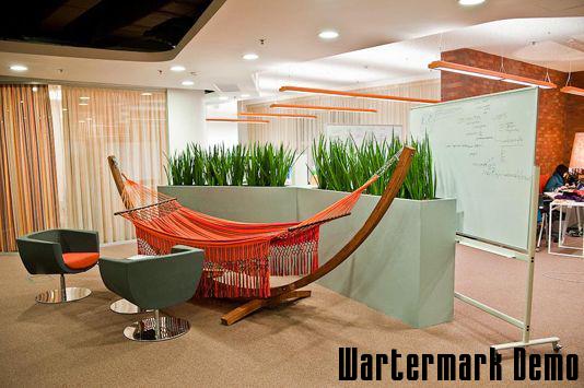 Commercial property to rent - Image# 2