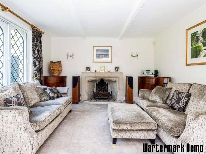 2 bed house - Image# 2